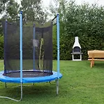 Vakantiehuis Zacisze , Z Balia Z Jacuzzi Choczewo